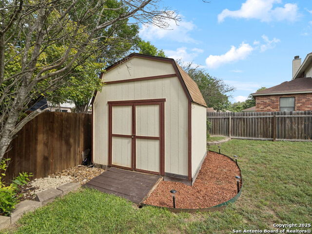 Image 74 of 79 For 2921 Mulberry