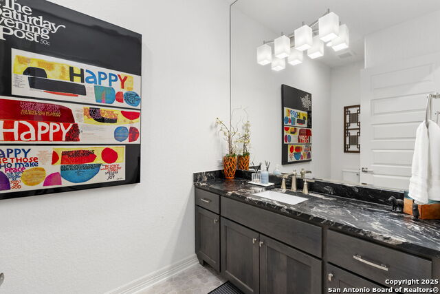 Image 31 of 59 For 75 Mariposa Parkway E