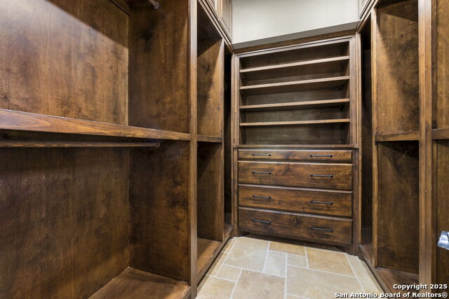 Image 25 of 42 For 1031 Bluebell Road