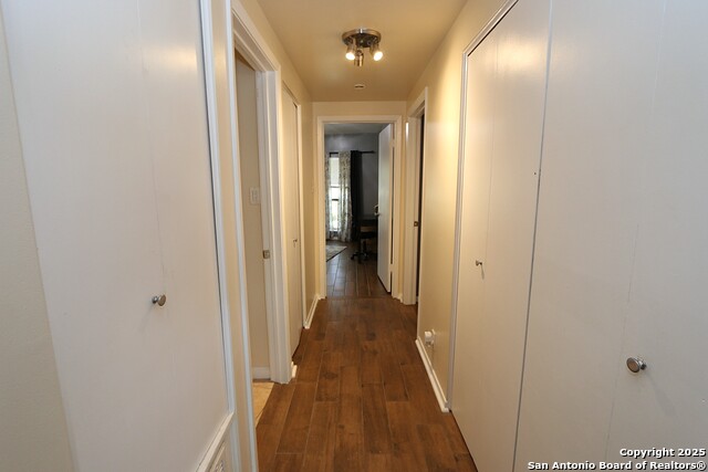 Image 20 of 30 For 8642 Fredericksburg  308