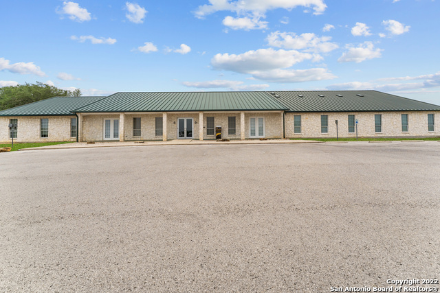 Listing photo id 0 for 3586 Us Highway 181 N