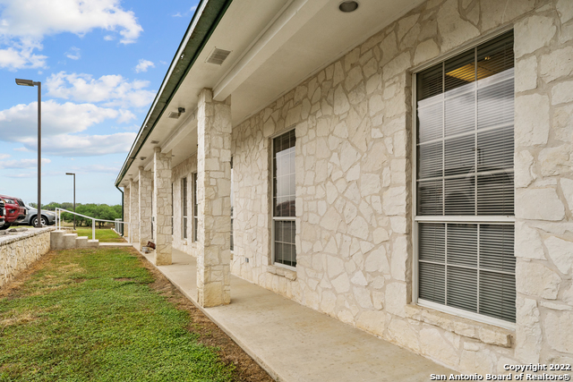 Listing photo id 18 for 3586 Us Highway 181 N