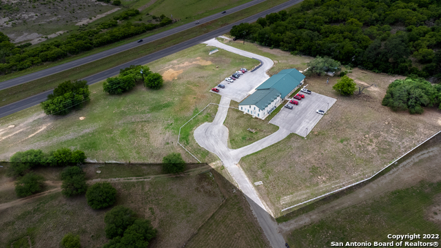 Listing photo id 4 for 3586 Us Highway 181 N