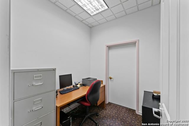 Listing photo id 83 for 3586 Us Highway 181 N