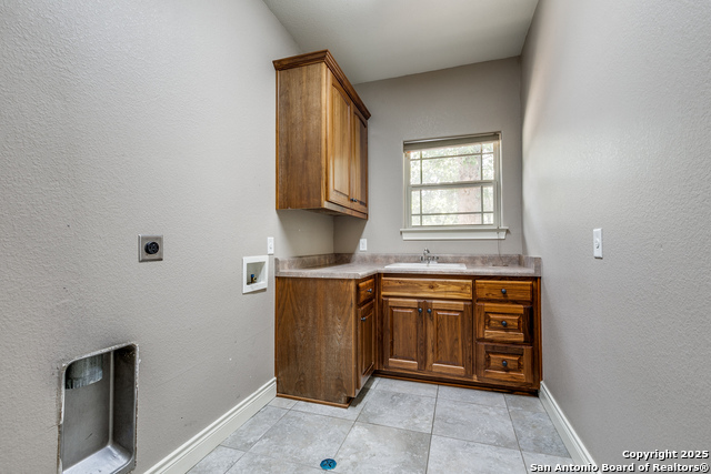 Image 22 of 29 For 152 Legacy View