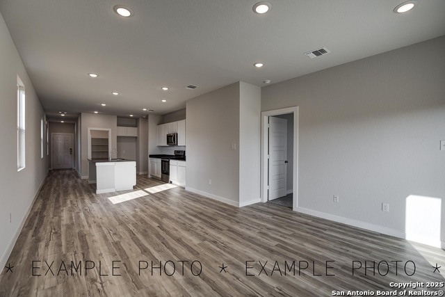 Image 12 of 23 For 14742 Emerio Dr
