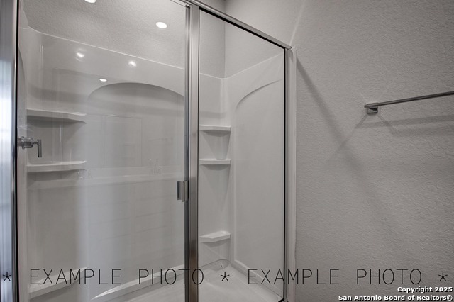 Image 17 of 23 For 14742 Emerio Dr