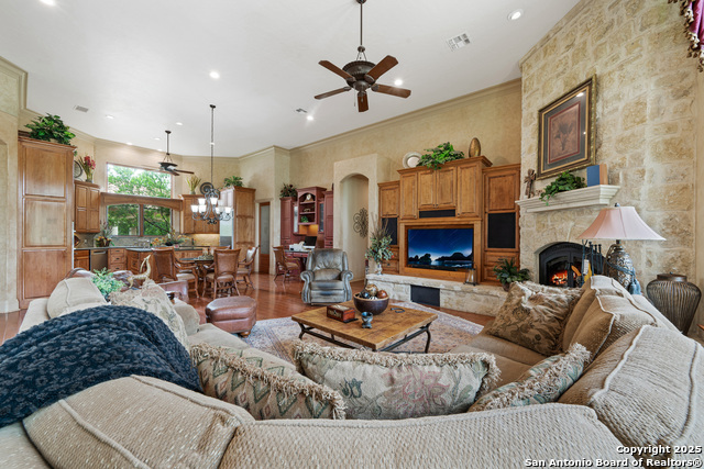 Image 11 of 45 For 560 Westwway Drive