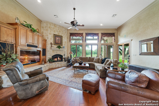 Image 12 of 45 For 560 Westwway Drive