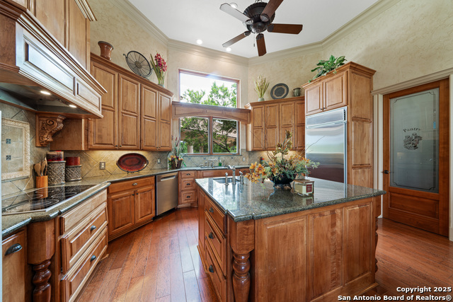 Image 14 of 45 For 560 Westwway Drive