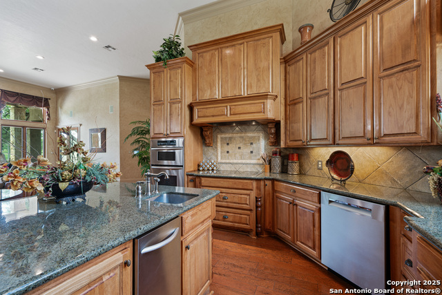 Image 16 of 45 For 560 Westwway Drive