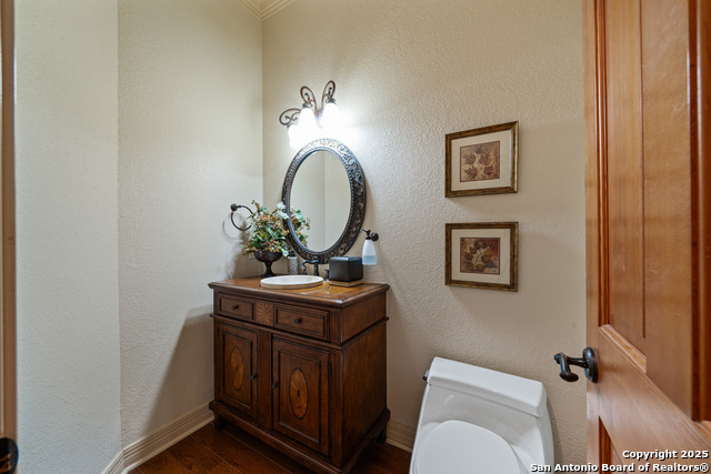 Image 20 of 45 For 560 Westwway Drive