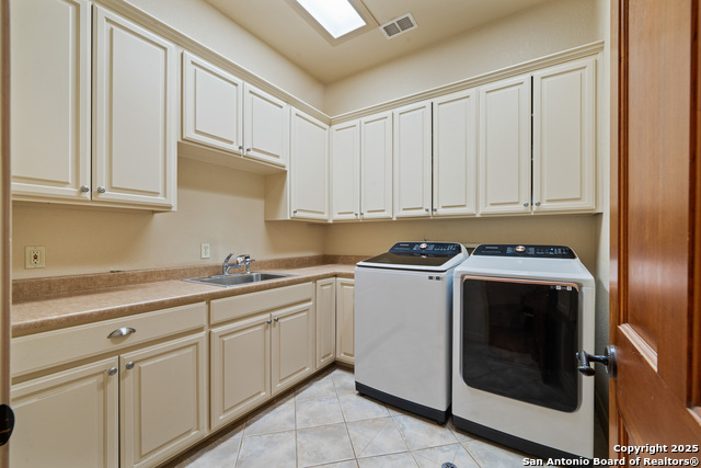 Image 30 of 45 For 560 Westwway Drive