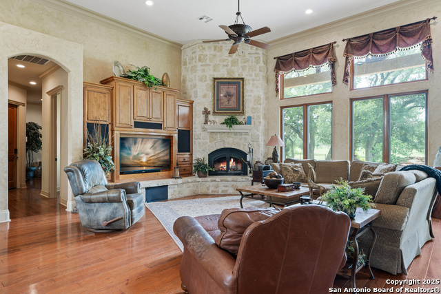 Image 8 of 45 For 560 Westwway Drive