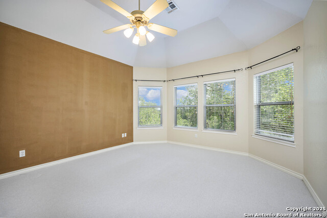 Image 19 of 35 For 129 Park Ridge