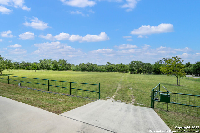 Image 30 of 35 For 129 Park Ridge