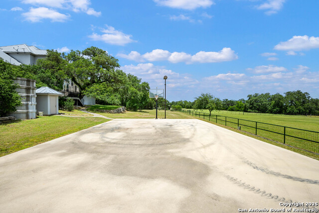 Image 34 of 35 For 129 Park Ridge