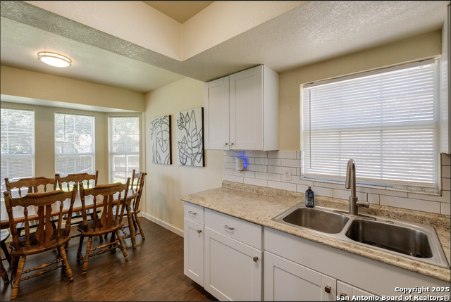 Image 10 of 30 For 1027 Gallatin Dr