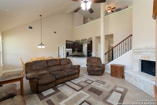 Image 14 of 41 For 11907 Perla Joy