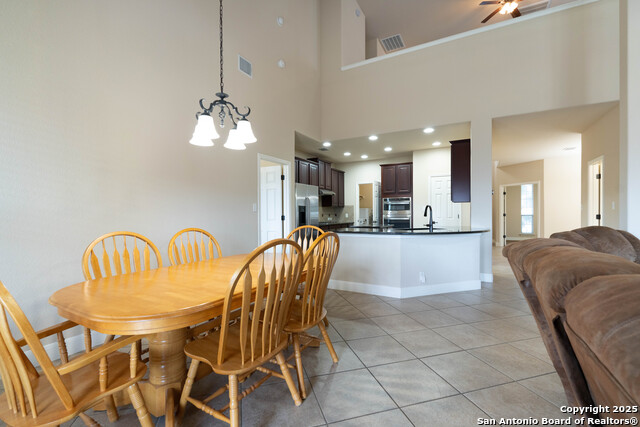 Image 15 of 41 For 11907 Perla Joy