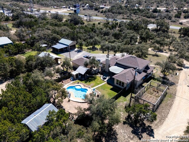Listing photo id 4 for 15060 State Highway 46