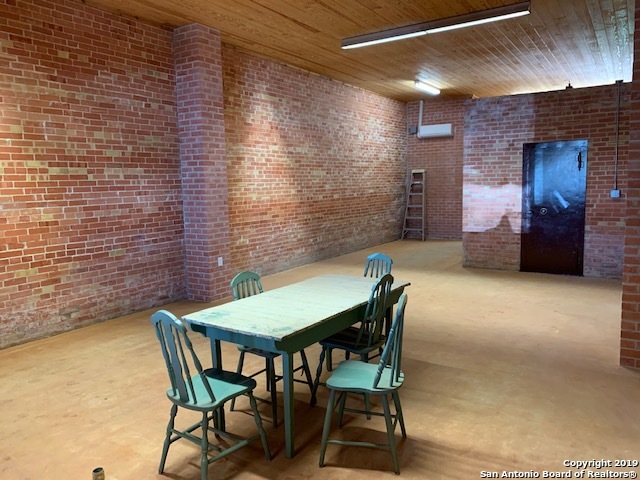 Listing photo id 1 for 7340 County Rd 525