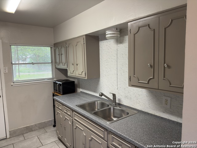 Image 6 of 17 For 1715 Parnell