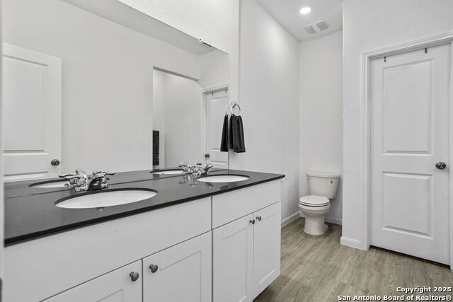 Image 16 of 26 For 6222 Grange Valley