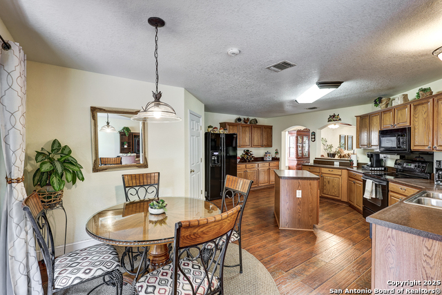 Image 16 of 41 For 6714 Carlsbad Rio