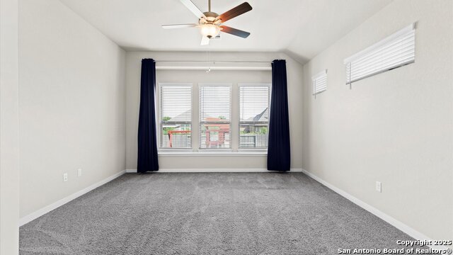 Image 18 of 38 For 478 Foxtail Valley