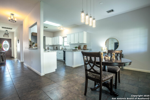 Image 3 of 19 For 3606 Mill Meadow