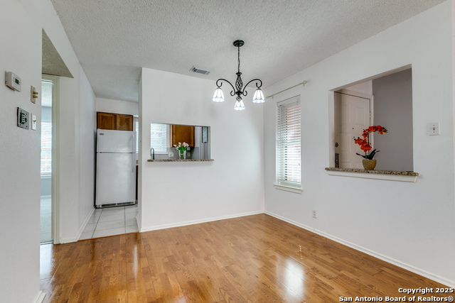 Image 7 of 28 For 13018 Heimer  610