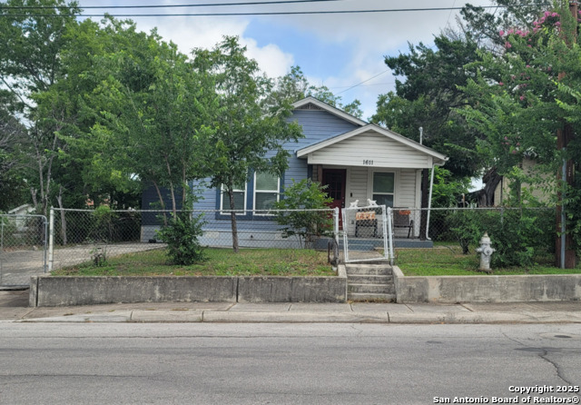 Details for 1611 Carson  , San Antonio, TX 78208