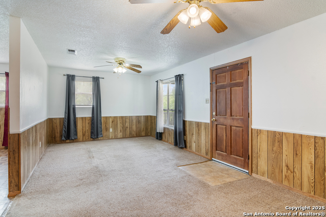 Image 26 of 35 For 6185 Cr 417  