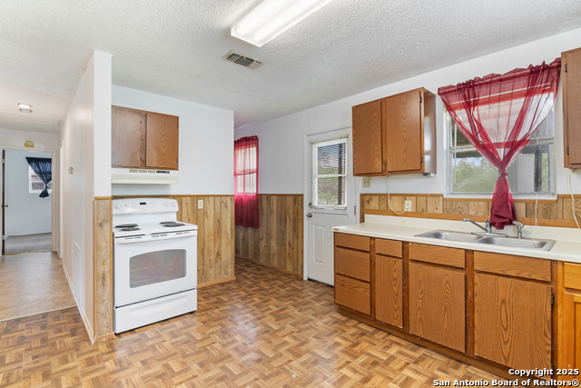 Image 29 of 35 For 6185 Cr 417  