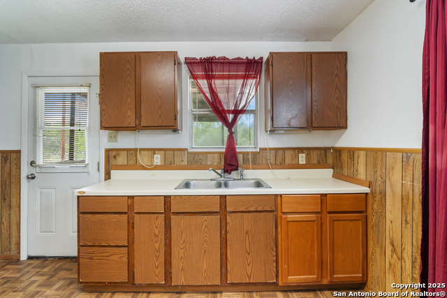 Image 31 of 35 For 6185 Cr 417  