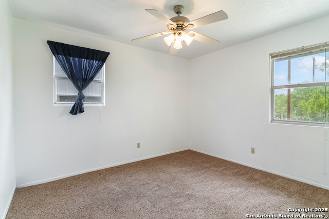 Image 33 of 35 For 6185 Cr 417  