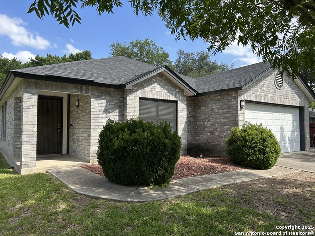 Listing photo id 23 for 13934 Boulder Oaks