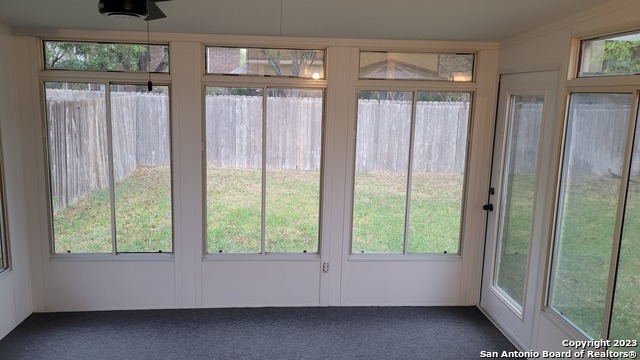 Listing photo id 1 for 13934 Boulder Oaks