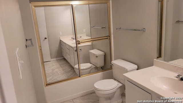 Listing photo id 4 for 13934 Boulder Oaks