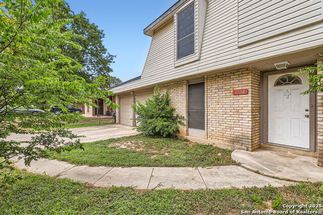 Image 4 of 29 For 1108 Colony  