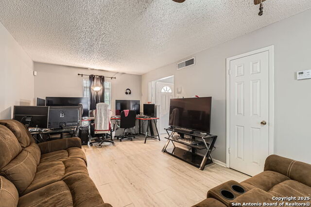 Image 6 of 29 For 1108 Colony  