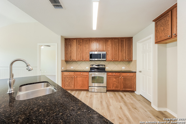 Image 6 of 17 For 7546 Elegante Way