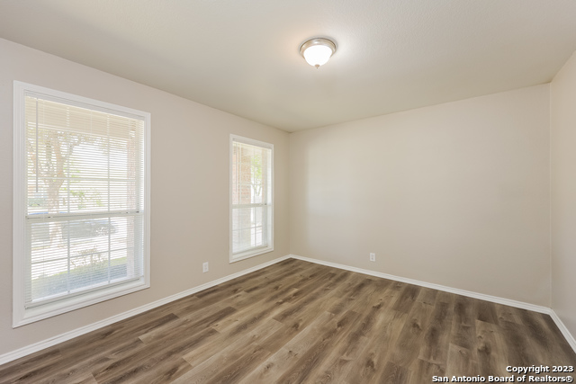 Image 8 of 17 For 7546 Elegante Way