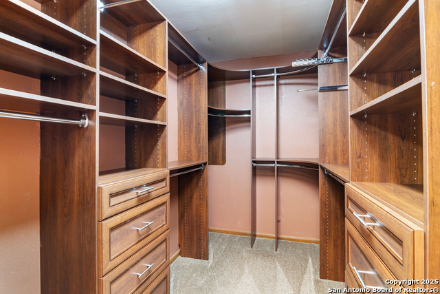 Listing photo id 13 for 13810 Port Blf S