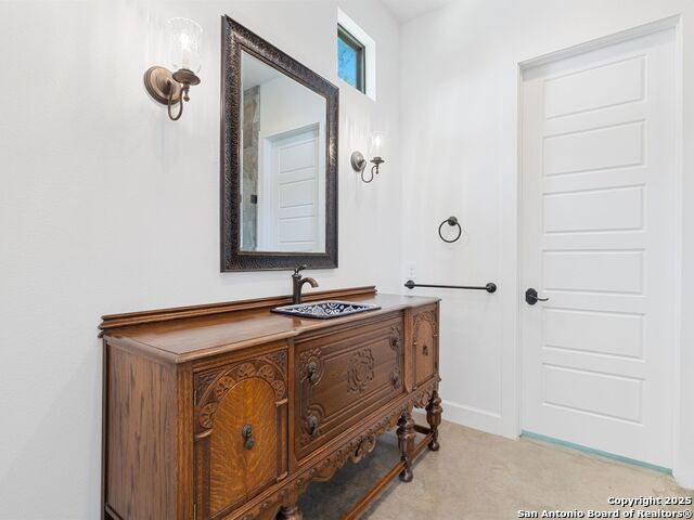 Image 22 of 39 For 766 Mission Heights