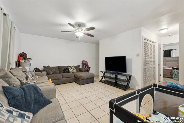 Image 5 of 14 For 6839 Neston Dr