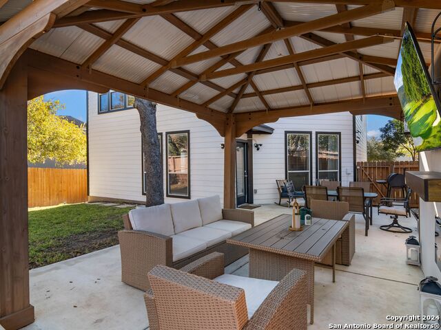 Image 3 of 25 For 8507 Sarasota Woods