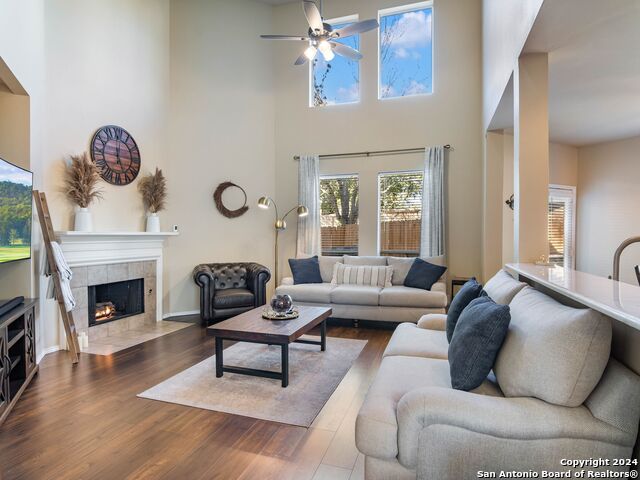 Image 7 of 25 For 8507 Sarasota Woods