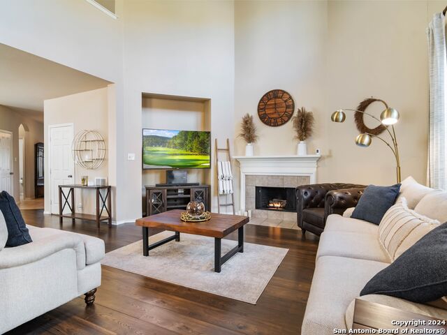Image 8 of 25 For 8507 Sarasota Woods